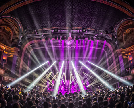 venue-riviera-theatre